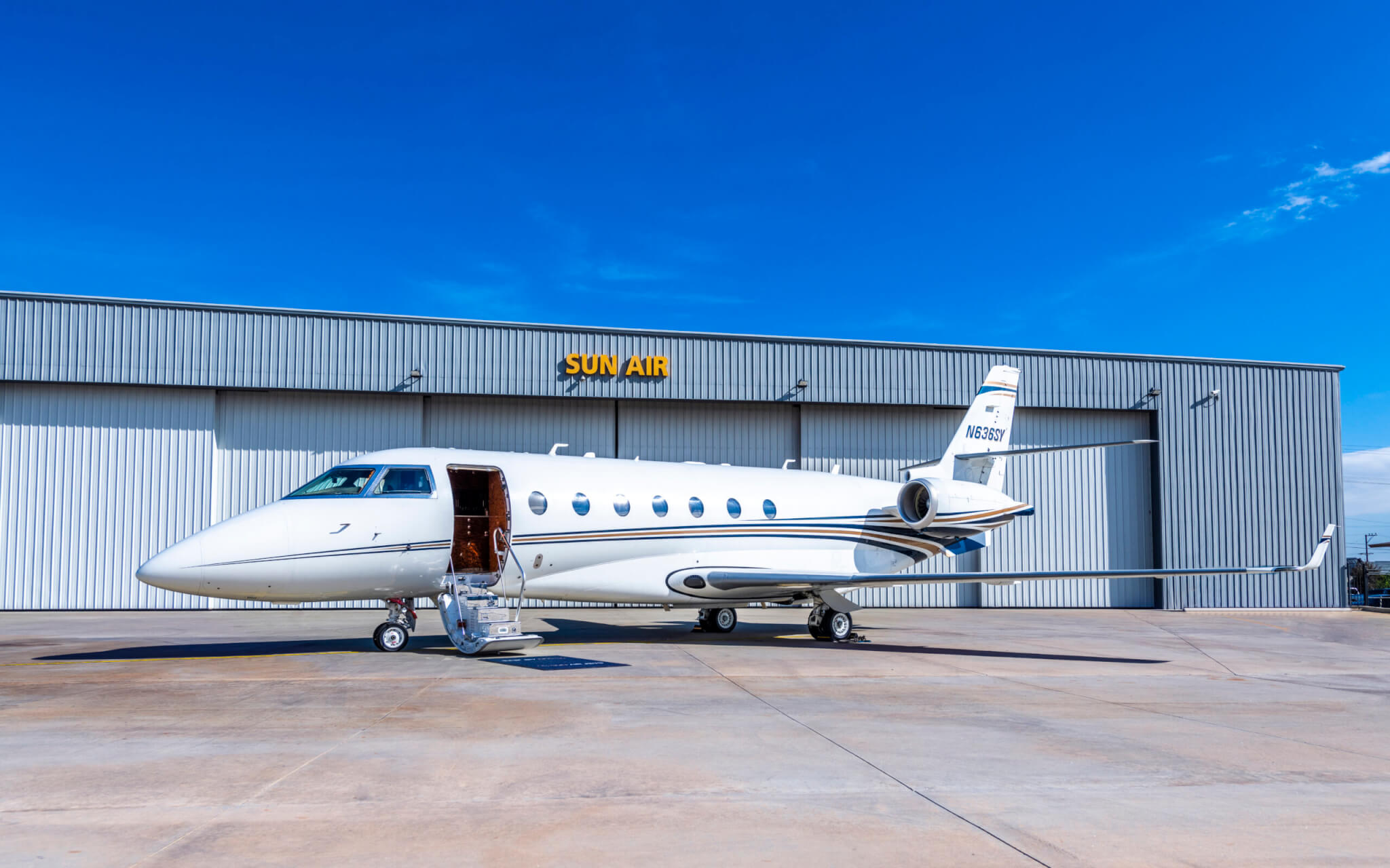 How to Plan a Private Jet Vacation - Sun Air Jets