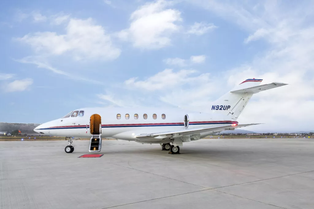 The Comfort and Tranquility of the Hawker 800XP Jet - Sun Air Jets