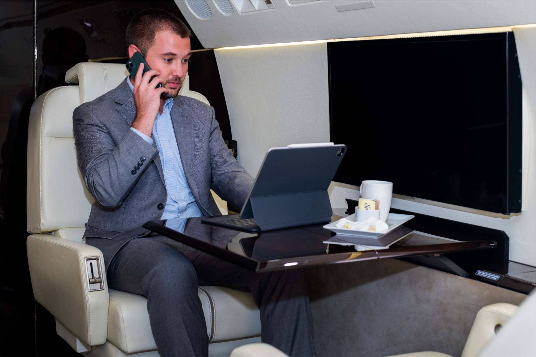 Why CEOs Are Flying Private on Their Business Trip - Sun Air Jets