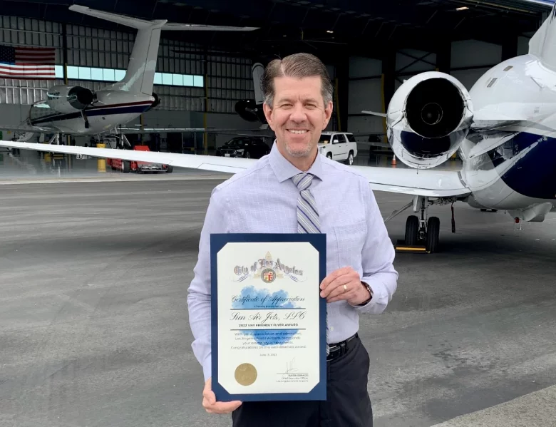 Sun Air Jets Presented with 2022 Friendly Flyer Award