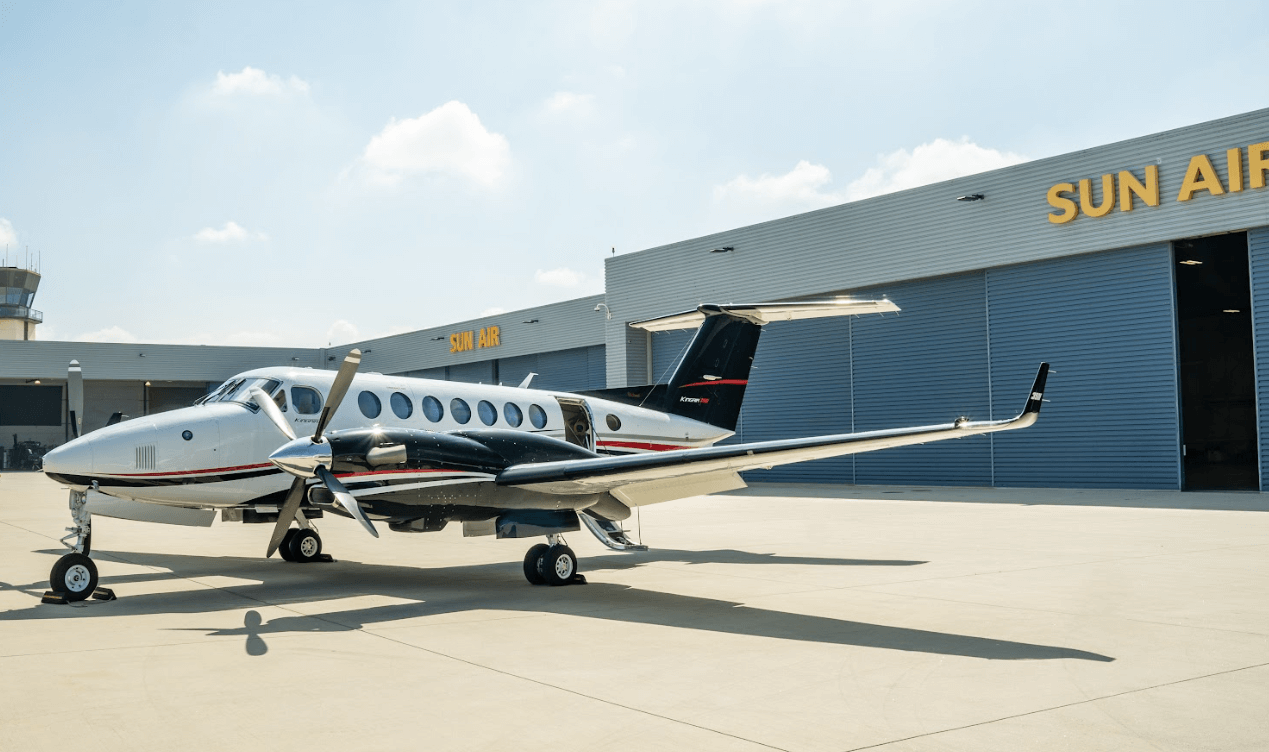 king air aircraft at Sun At Jun Air Jets hanger