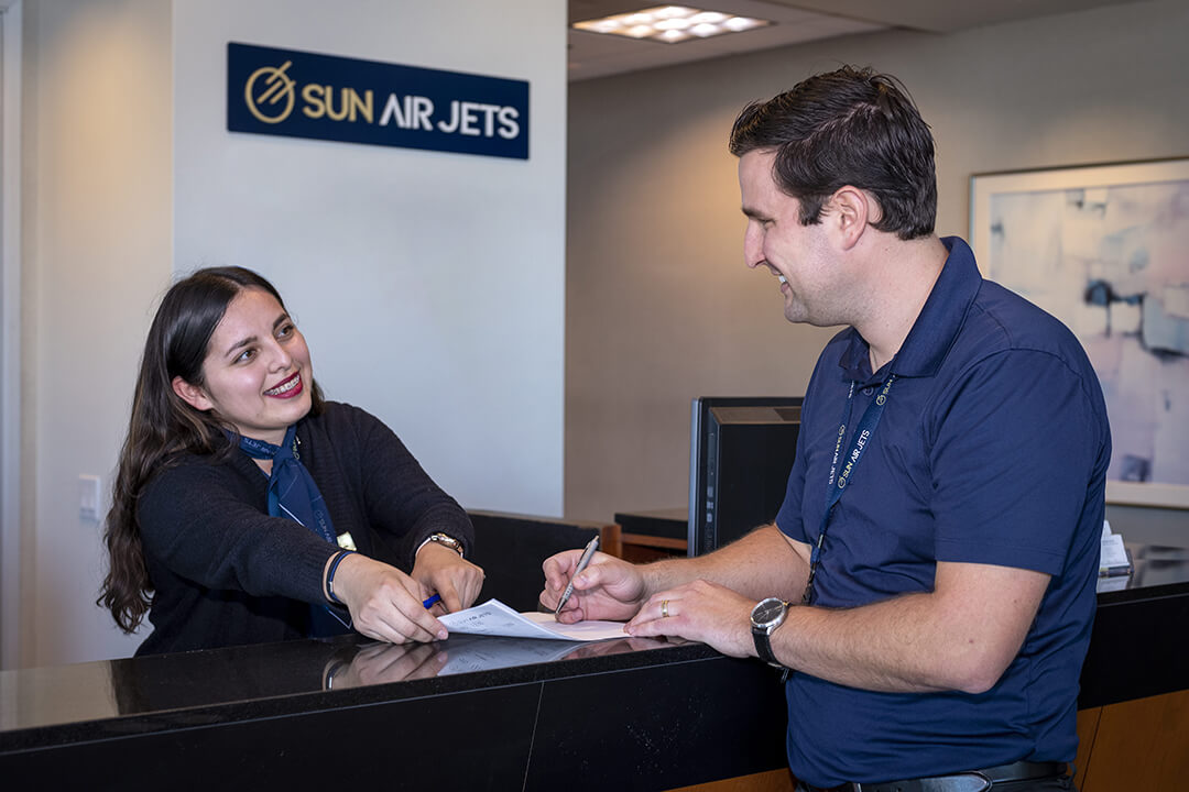 SAJ-CMA-CSR Sun Air Jets FBO Reception